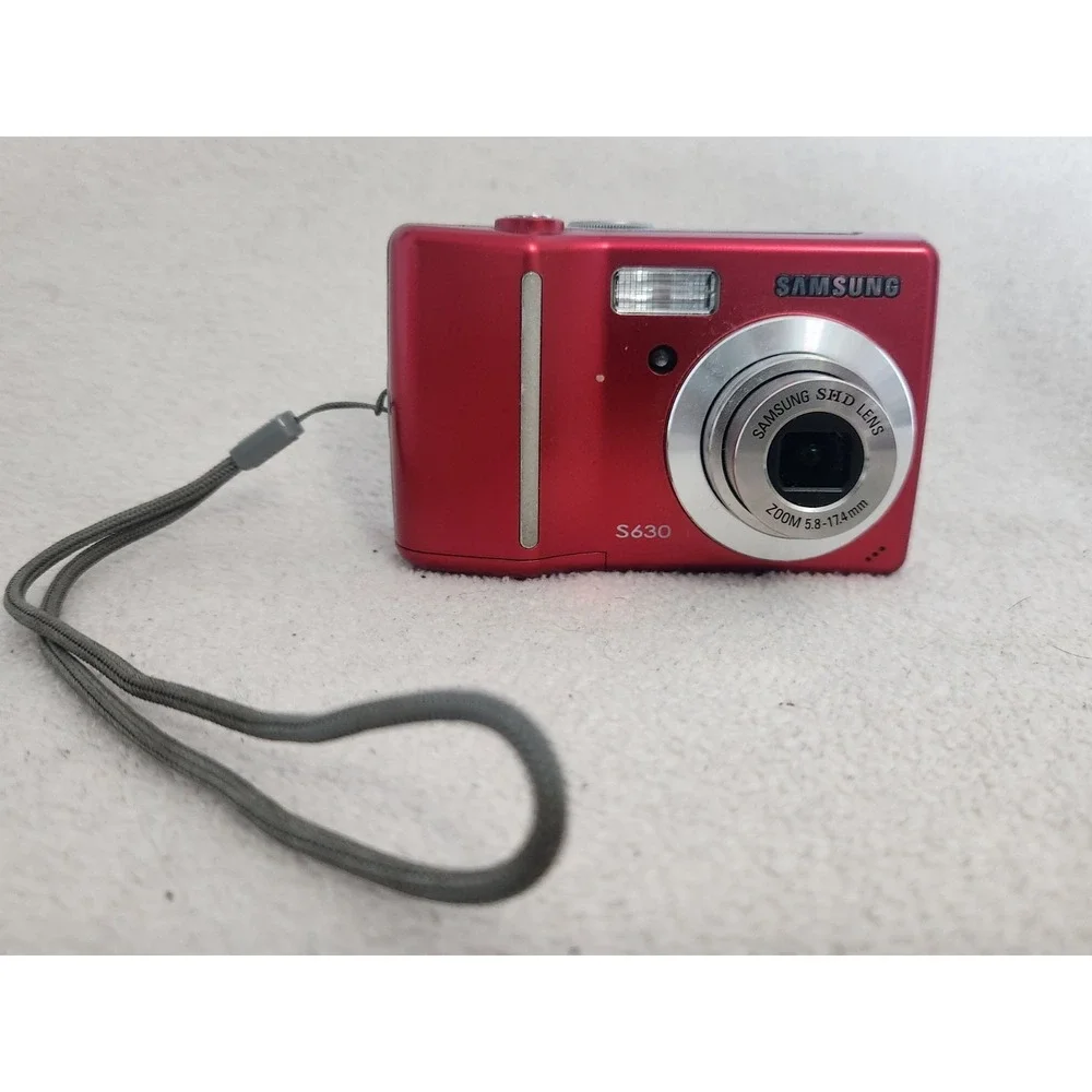 Samsung Digimax S630 6.0MP Red Digital Camera, See Description